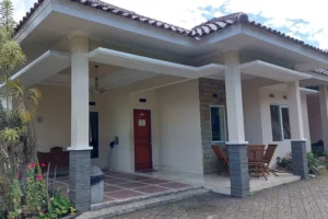 Villa Cisarua 001C, Tugu