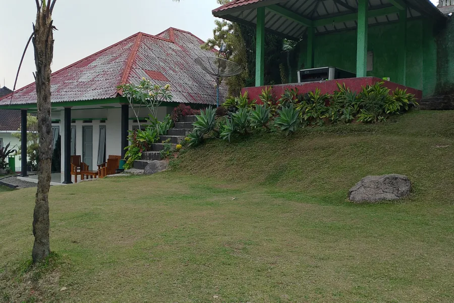 Villa Cisarua 008, Batu Layang