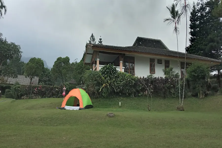 Villa Cisarua 004, Batu Layang