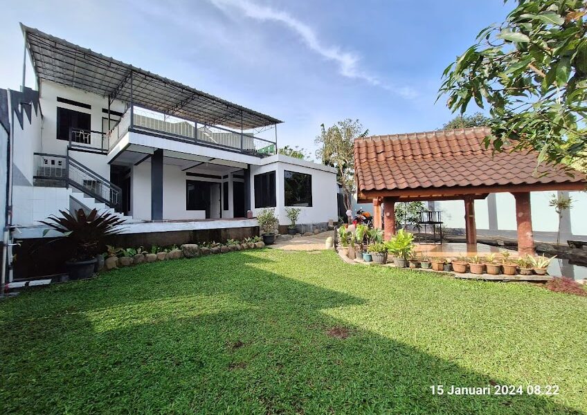 Villa Cisarua 151, Tugu